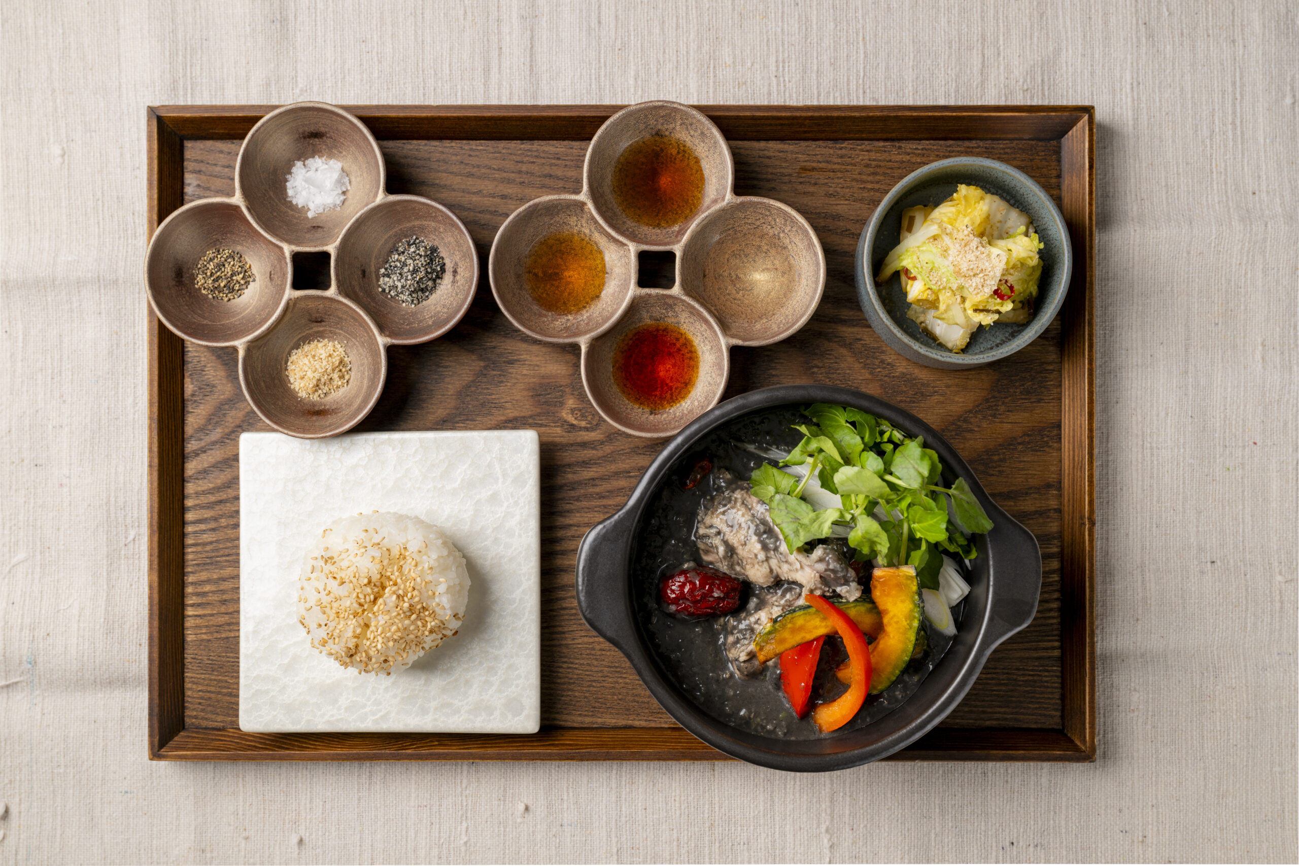 goma toの黒ごま参鶏湯