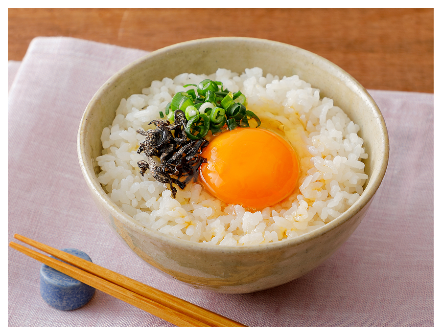 かけるレシピ_塩昆布とねぎの卵かけごはん