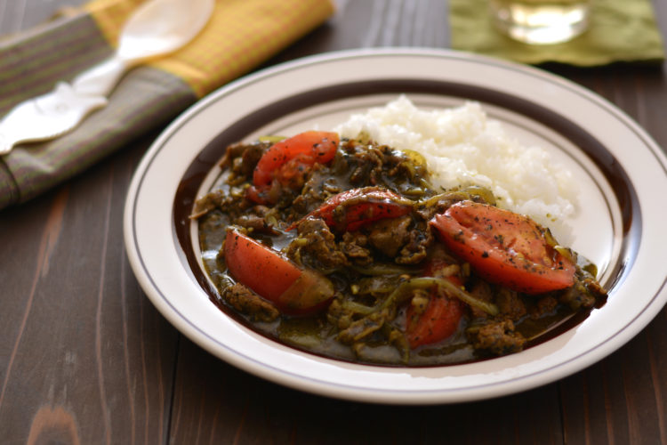 牛トマト黒カレー