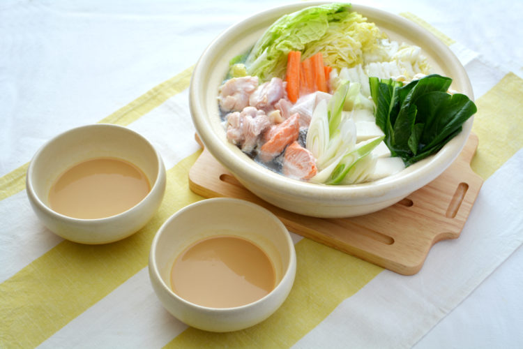 ねりごまわさびだれで水炊き