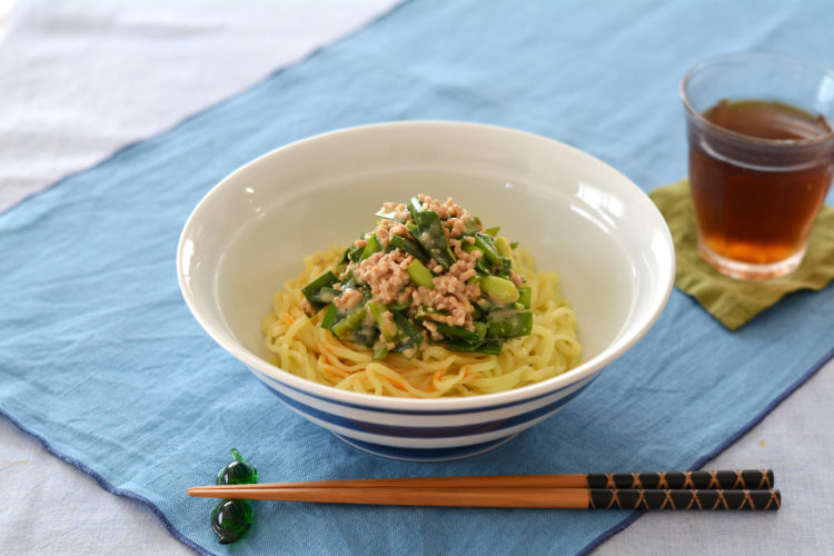 汁なしニラ担々麺