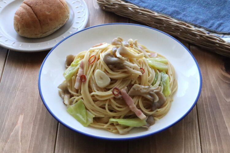 レンジでカンタン！ キャベツときのこの和風オイルパスタ