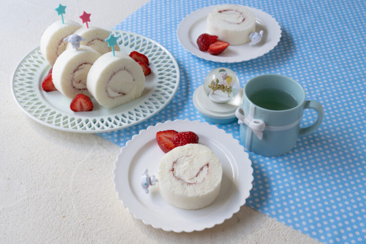 シナモンのしっぽみたいな真っ白ロールケーキ