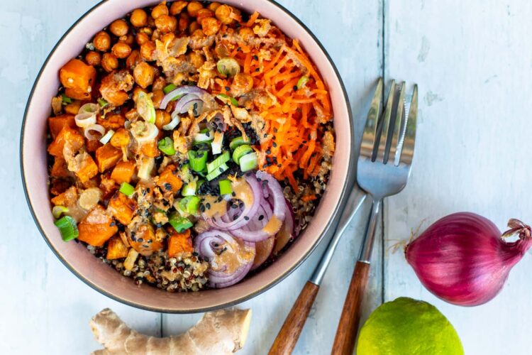 Orange buddha bowl with Quinoa