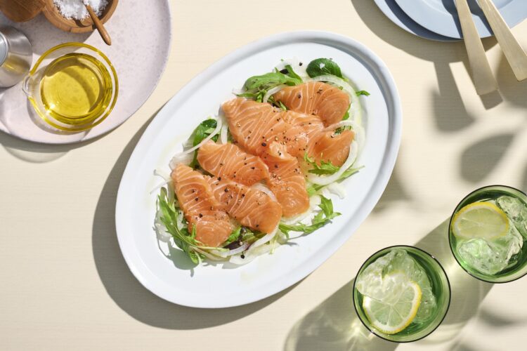 手軽で華やか サーモンのカルパッチョ