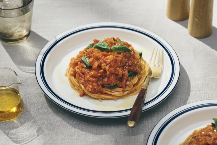 トマトソースパスタ
